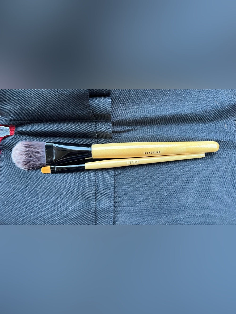 Vintage Bobbi Brown 9-Piece Makeup Brush Set + Red Zip Case (Complete) - Picture 8 of 10